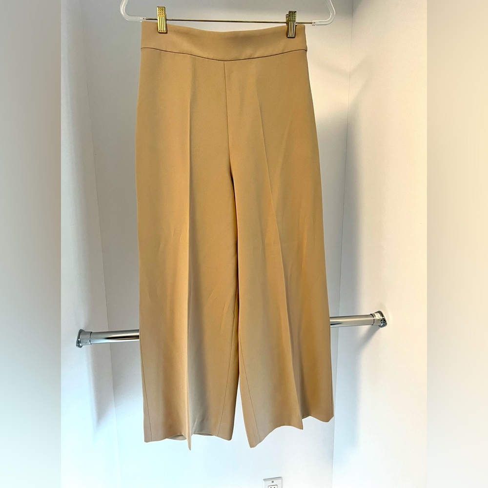 High waisted classic culotte.